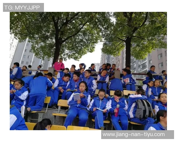 荣耀畅玩40手机壳设计灵感来源足球球星展现运动激情与科技结合